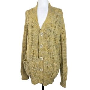 Handcrafted By Canadian Eskimos Knit Wool Coat/ Cardigan Crafted From Bones Btn